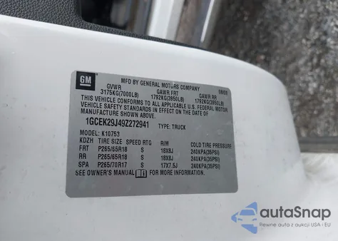 2009 Chevrolet Silverado 1500 Lt z USA, uszkodzony, nr VIN 1GCEK29J49Z272941